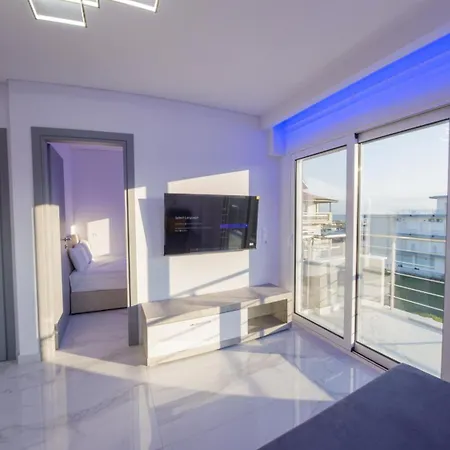 Apartment Delfini Girni