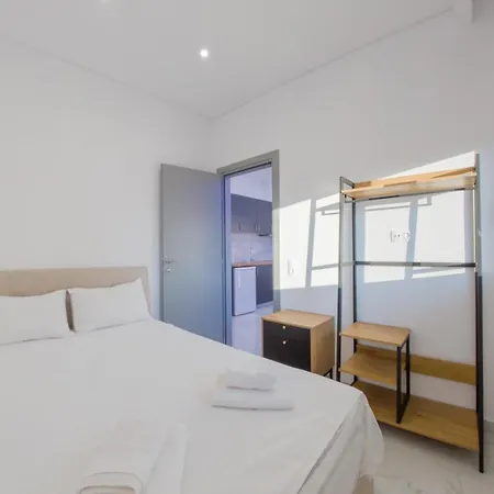 Delfini Girni Apartman